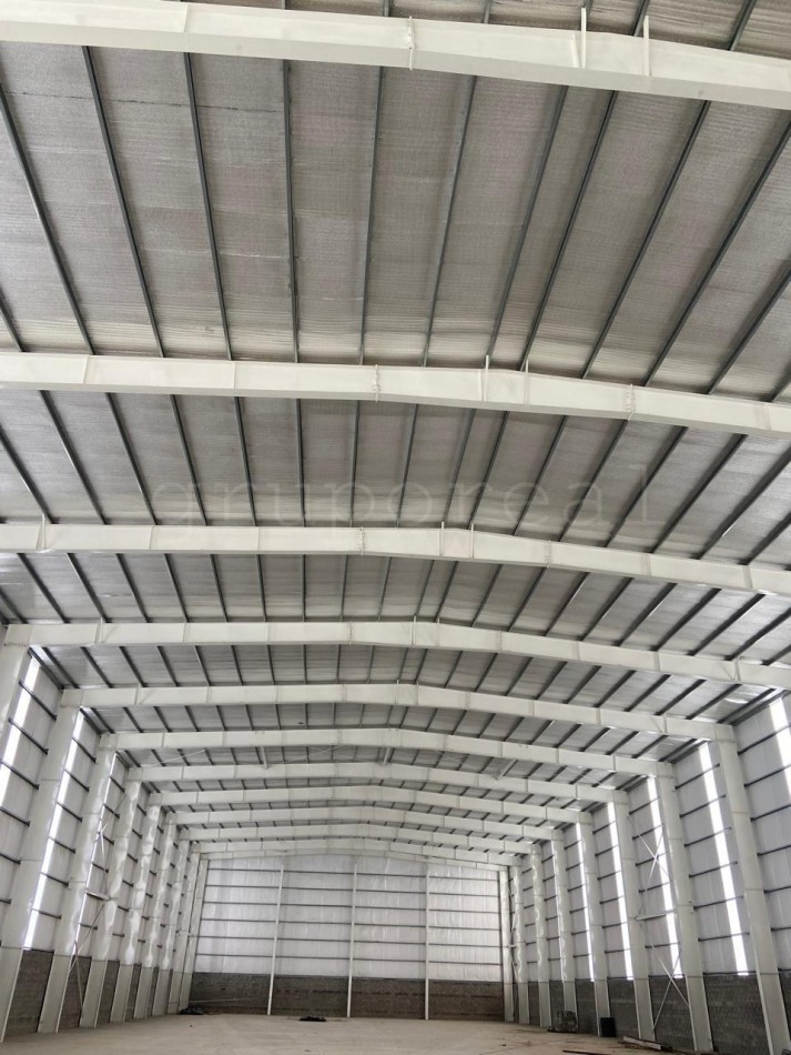 POLO INDUSTRIAL EZEIZA - Nave Industrial 3000 m2 con oficinas