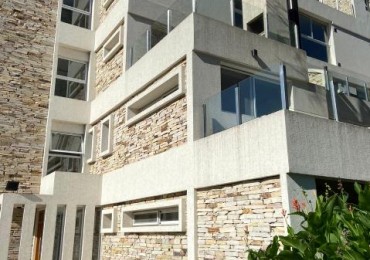 LA VIEJA ESTACION - OPORTUNIDAD A LA VENTA !!!! Monoambiente con gran balcon terraza y cochera