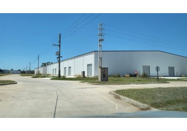 PARQUE INDUSTRIAL SAN VICENTE - Alquiler 2 Naves 5200 m2 c/u