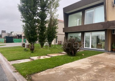 EL REBENQUE - Casa estilo moderno, superluminosa. Posibilidad de Permuta